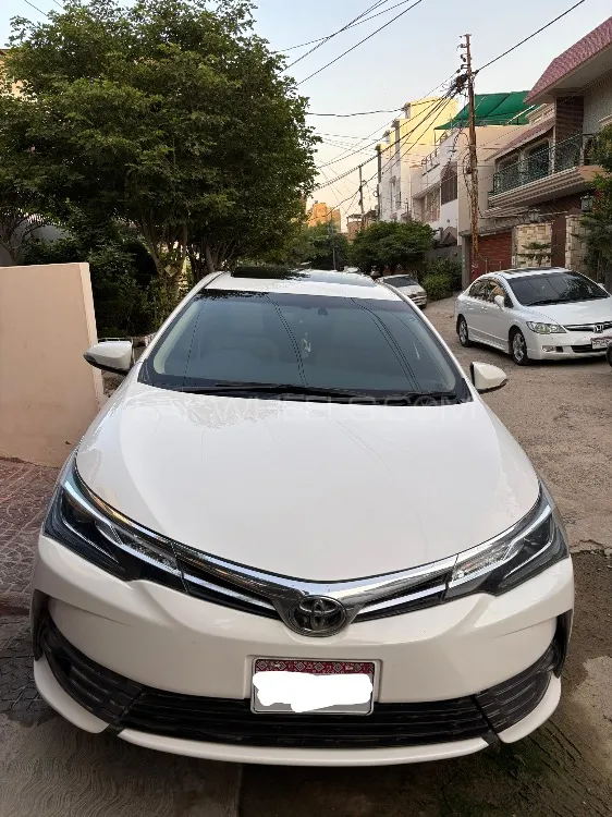 Toyota Corolla 2019 for Sale in Karachi Image-1