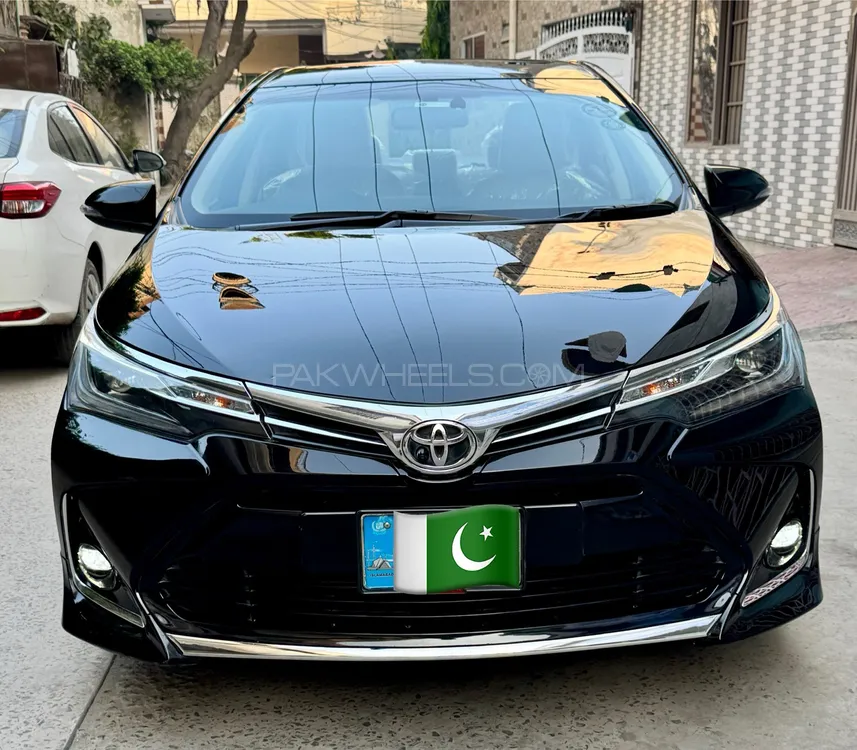 Toyota Corolla 2020 for Sale in Lahore Image-1