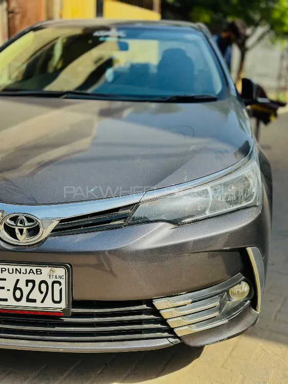 Toyota Corolla 2020 for Sale in Faisalabad Image-1
