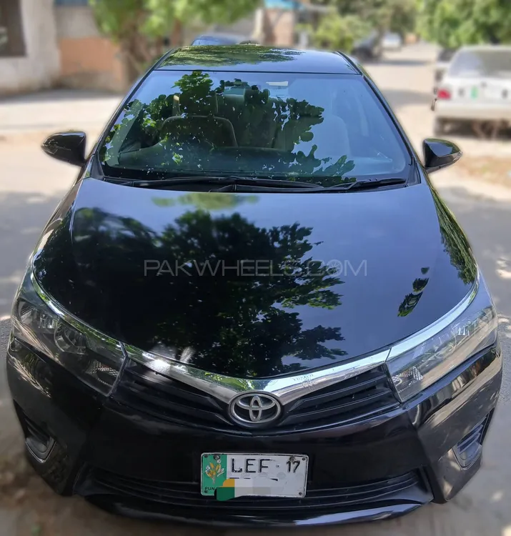 Toyota Corolla 2017 for Sale in Lahore Image-1