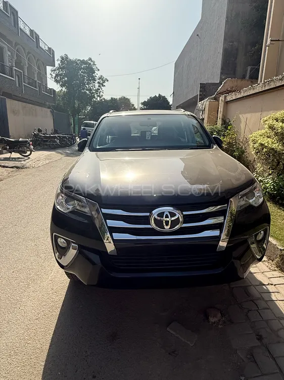 Toyota Fortuner 2020 for Sale in Lahore Image-1