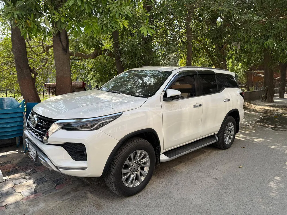 Toyota Fortuner 2022 for Sale in Lahore Image-1
