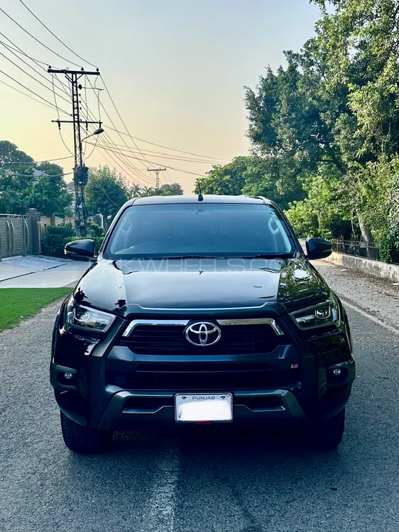 Toyota Hilux 2023 for Sale in Lahore Image-1