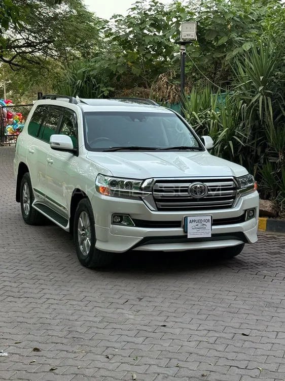 Toyota Land Cruiser 2015 for Sale in Islamabad Image-1
