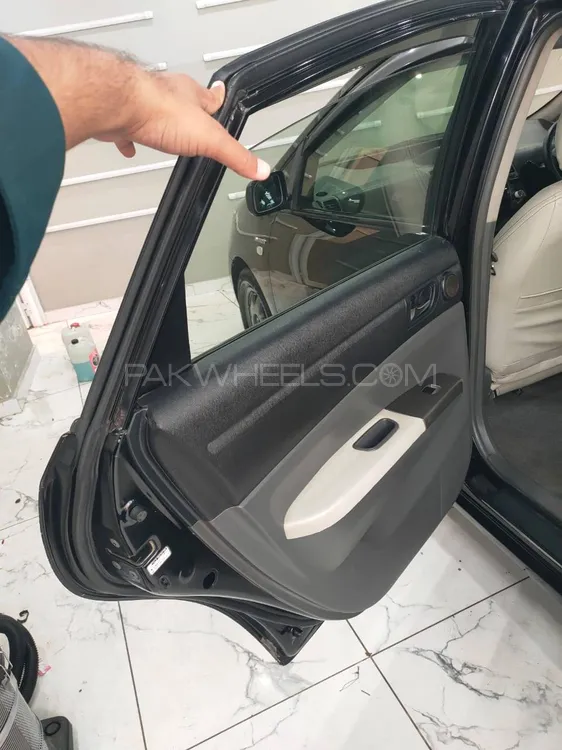 Toyota Prius 2008 for Sale in Peshawar Image-1