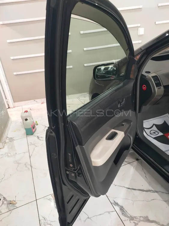 Toyota Prius 2008 for Sale in Peshawar Toyota Prius 2008 for Sale in Peshawar Image-6