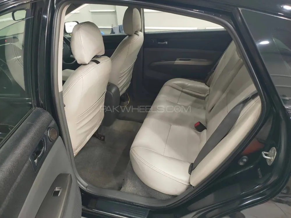 Toyota Prius 2008 for Sale in Peshawar Toyota Prius 2008 for Sale in Peshawar Image-2