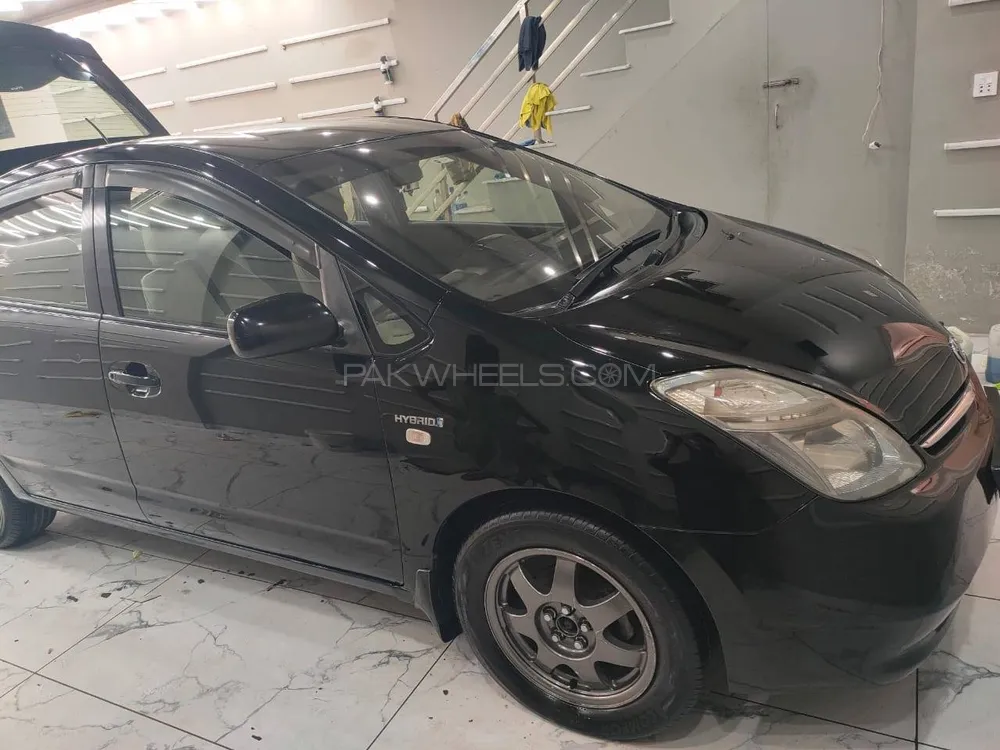 Toyota Prius 2008 for Sale in Peshawar Toyota Prius 2008 for Sale in Peshawar Image-4