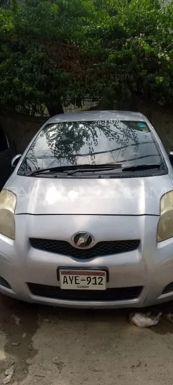 Toyota Vitz 2008 for Sale in Karachi Image-1