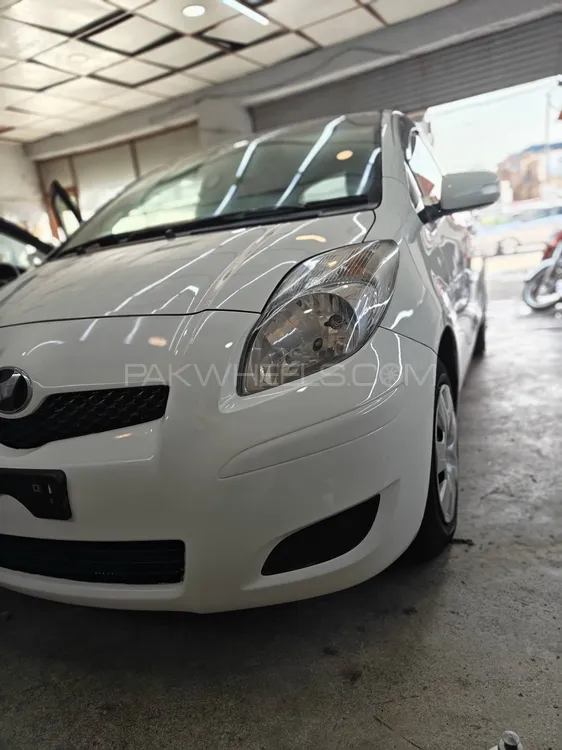 Toyota Vitz 2010 for Sale in Peshawar Image-1
