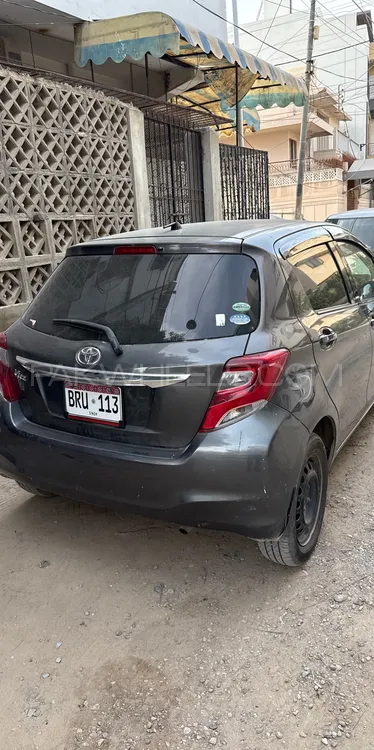 Toyota Vitz 2016 for Sale in Karachi Image-1