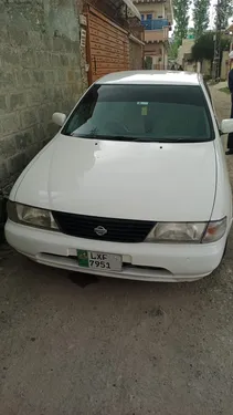 Nissan Sunny EX Saloon 1.3 1998