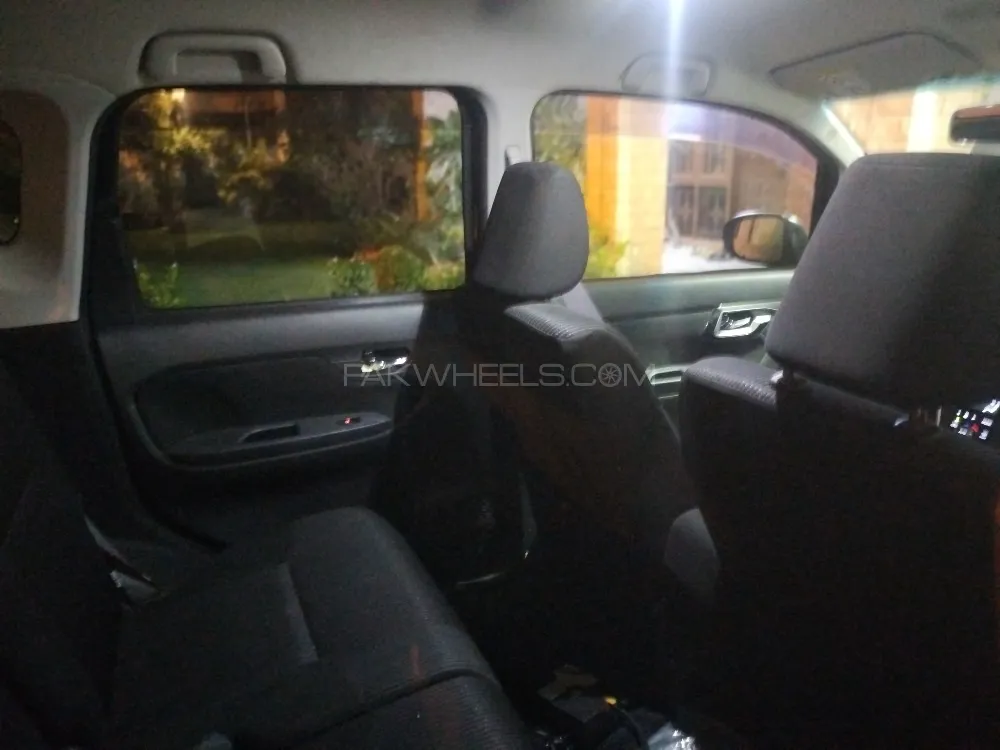 Daihatsu Move 2021 for Sale in Karachi Daihatsu Move 2021 for Sale in Karachi Image-8