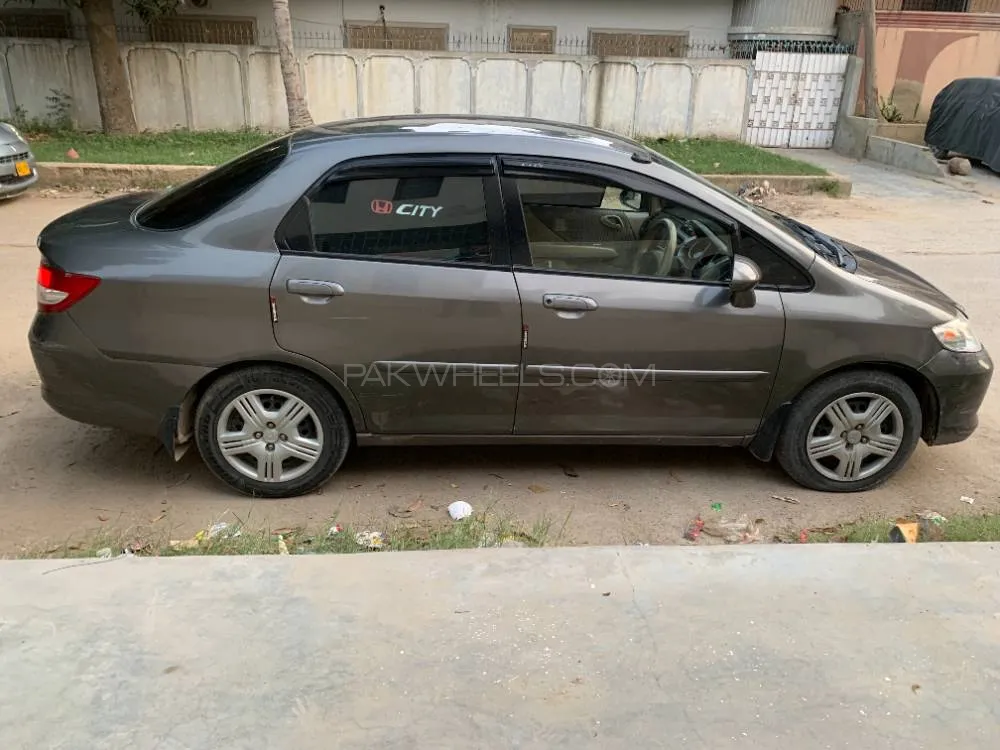 Honda City 2004 for Sale in Karachi Image-1