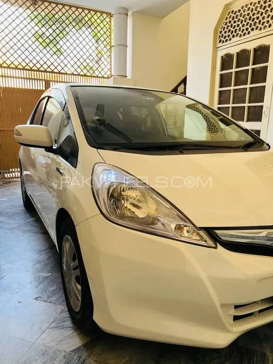 Honda Fit 2013 for Sale in Islamabad Image-1