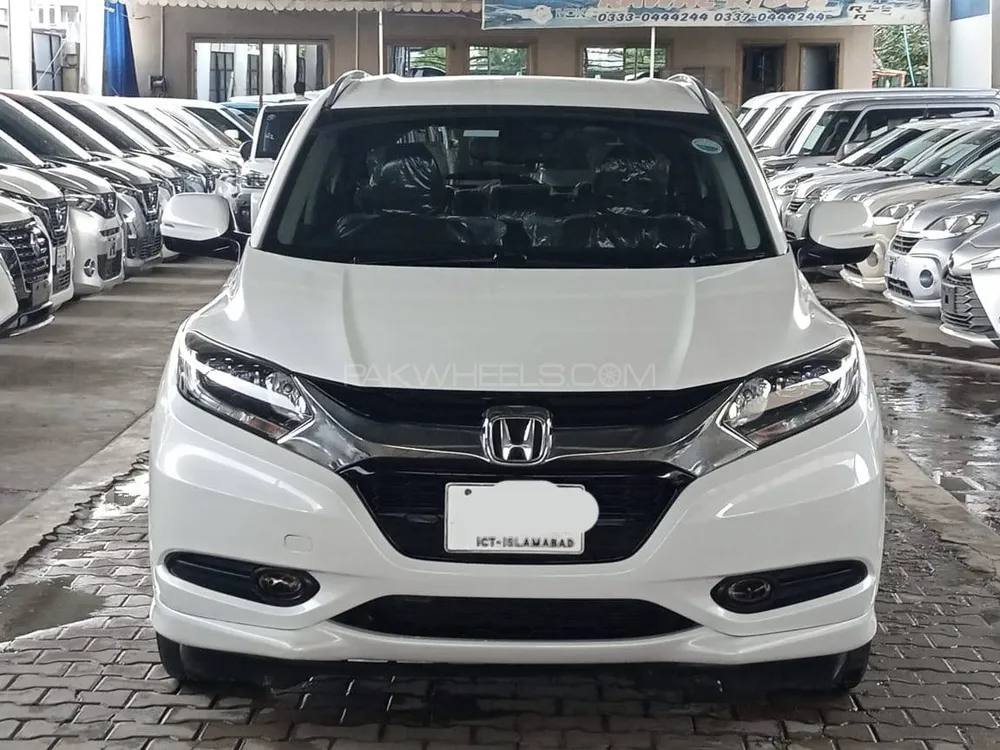 Honda Vezel 2015 for Sale in Islamabad Image-1
