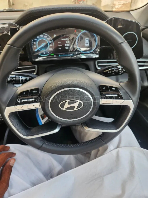 Hyundai Elantra 2025 for Sale in Mandi bahauddin Image-1