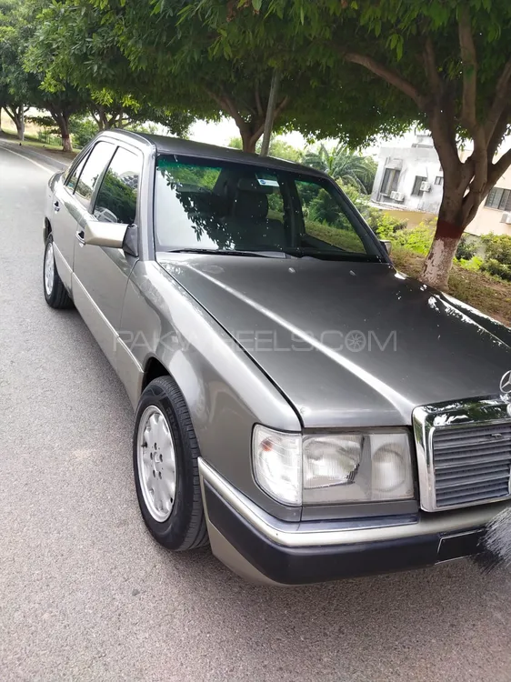 Mercedes Benz E Class 1987 for Sale in Islamabad Image-1