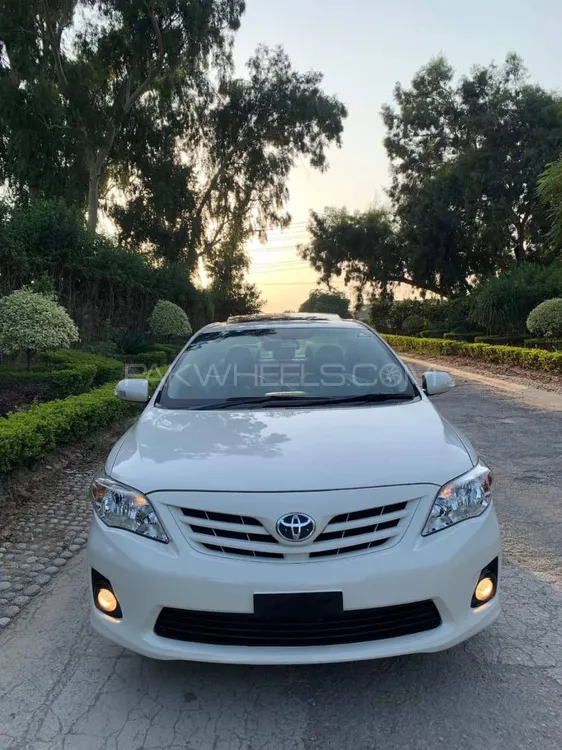 Toyota Corolla 2013 for Sale in Islamabad Image-1
