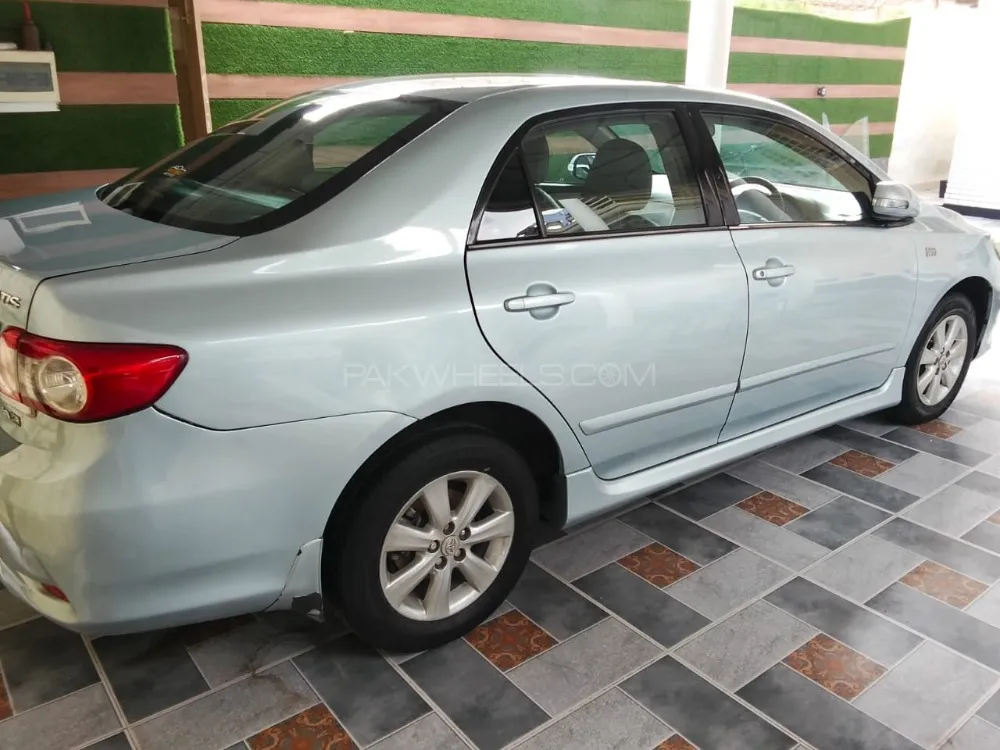Toyota Corolla 2013 for Sale in Faisalabad Image-1