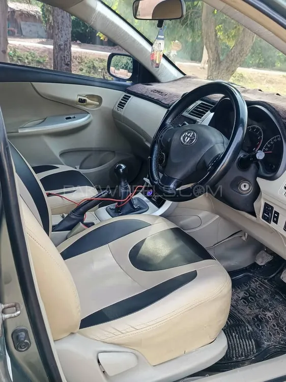 Toyota Corolla 2011 for Sale in Kohat Image-1