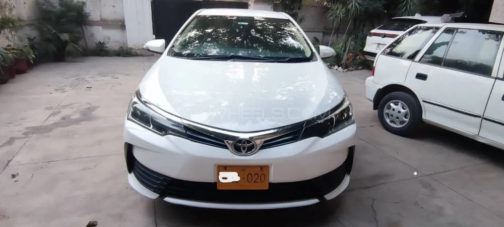 Toyota Corolla 2018 for Sale in Peshawar Image-1