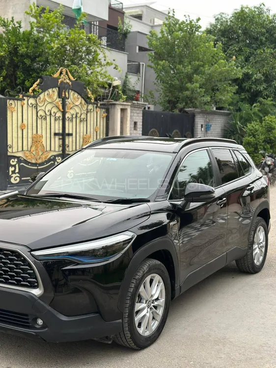 Toyota Corolla Cross 2025 for Sale in Lahore Image-1
