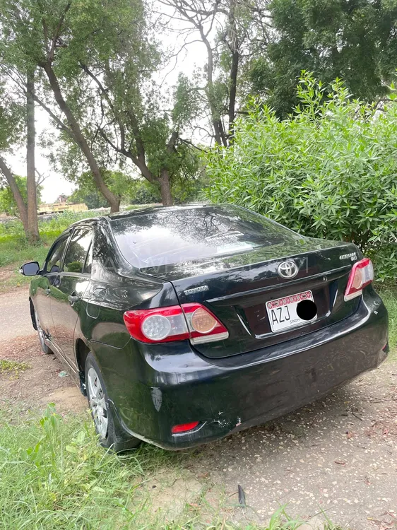 Toyota Corolla 2012 for Sale in Karachi Image-1