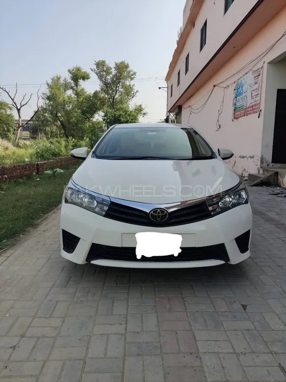 Toyota Corolla 2015 for Sale in Narowal Image-1