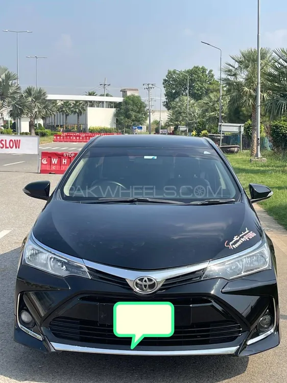 Toyota Corolla 2017 for Sale in Sialkot Image-1