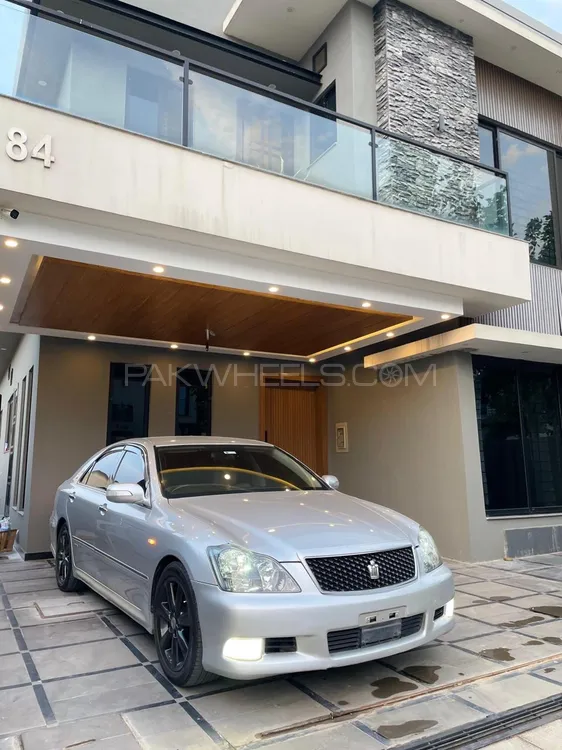 Toyota Crown 2007 for Sale in Islamabad Image-1