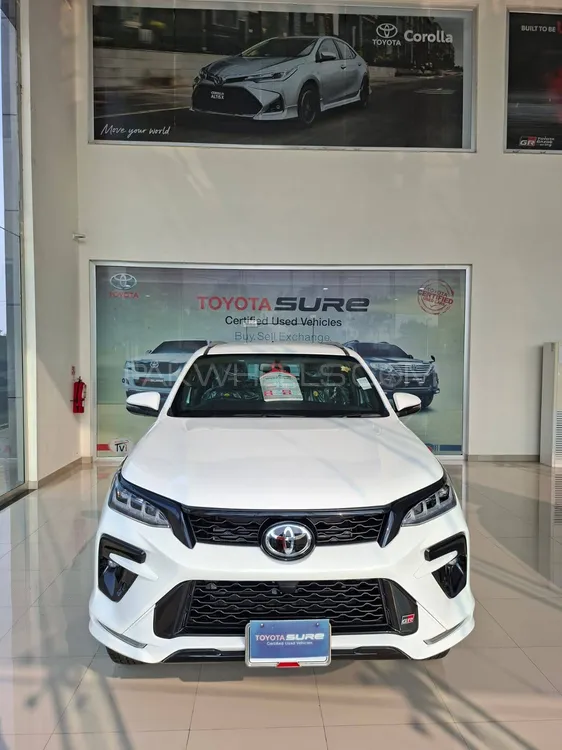 Toyota Fortuner 2025 for Sale in Lahore Image-1