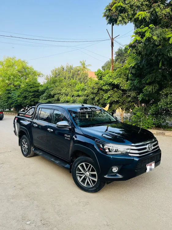 Toyota Hilux 2020 for Sale in Karachi Image-1