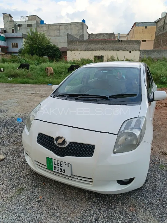 Toyota Vitz 2007 for Sale in Mansehra Image-1