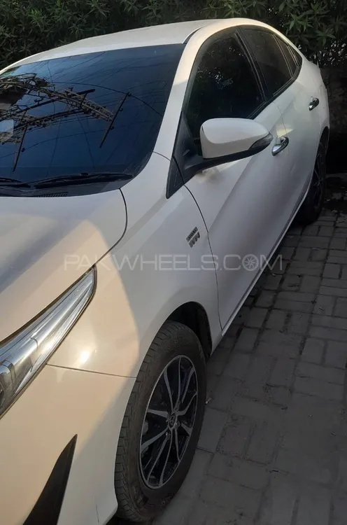 Toyota Yaris Sedan 2020 for Sale in Lahore Image-1