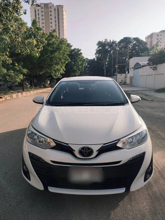 Toyota Yaris Sedan 2021 for Sale in Karachi Image-1