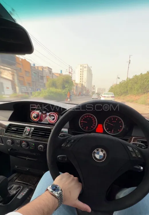 بی ایم ڈبلیو 5 سیریز 2003 for Sale in کراچی بی ایم ڈبلیو 5 سیریز 2003 for Sale in کراچی Image-9