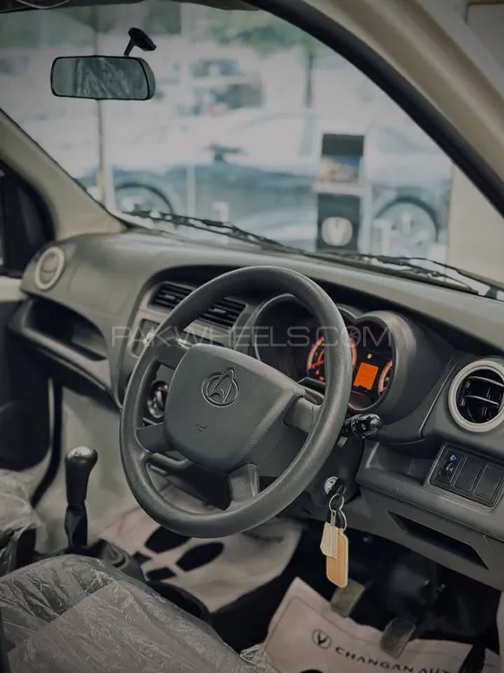 Changan M9 2025 for Sale in Karachi Changan M9 2025 for Sale in Karachi Image-8