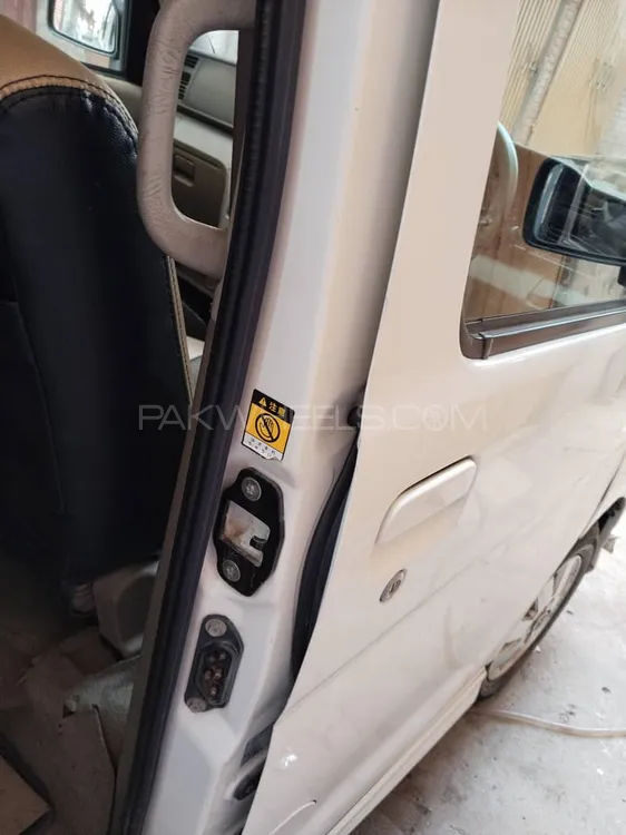 Daihatsu Atrai Wagon 2018 for Sale in Lahore Image-1