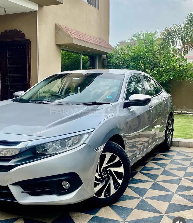 Honda Civic 2017 for Sale in Lahore Image-1