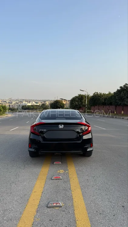 Honda Civic 2018 for Sale in Lahore Image-1