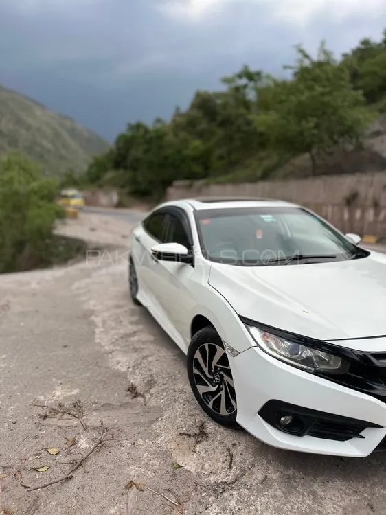 Honda Civic 2016 for Sale in Muzaffarabad Honda Civic 2016 for Sale in Muzaffarabad Image-8