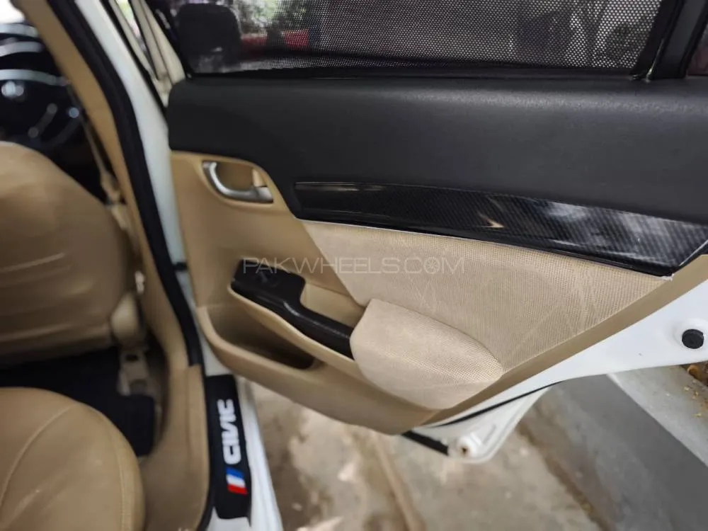 Honda Civic 2016 for Sale in Karachi Honda Civic 2016 for Sale in Karachi Image-12