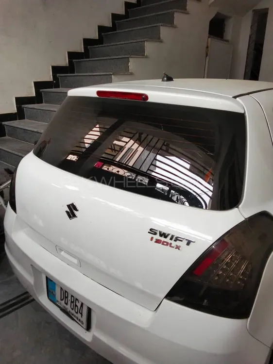 Suzuki Swift 2015 for Sale in Islamabad Image-1