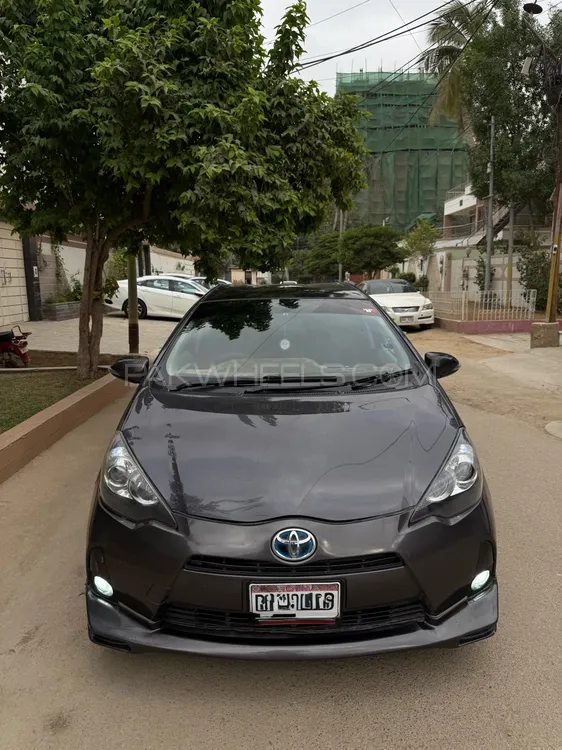 Toyota Aqua 2012 for Sale in Karachi Image-1