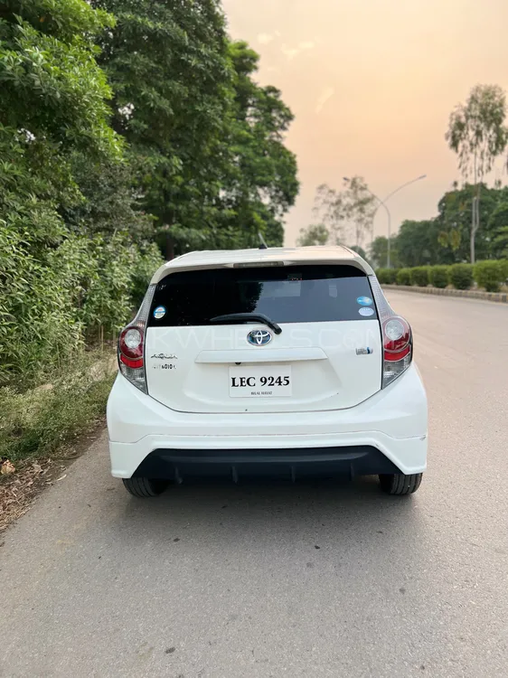 Toyota Aqua 2014 for Sale in Peshawar Toyota Aqua 2014 for Sale in Peshawar Image-3