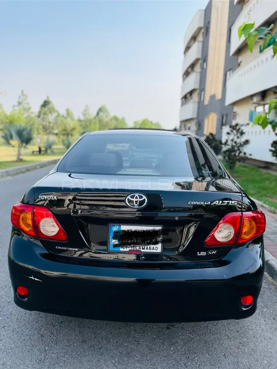 Toyota Corolla 2010 for Sale in Islamabad Image-1