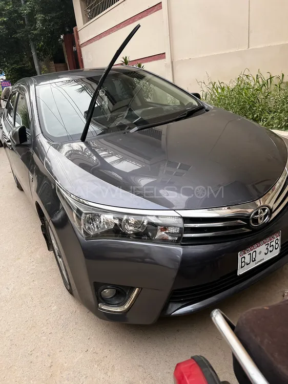 Toyota Corolla 2017 for Sale in Karachi Image-1