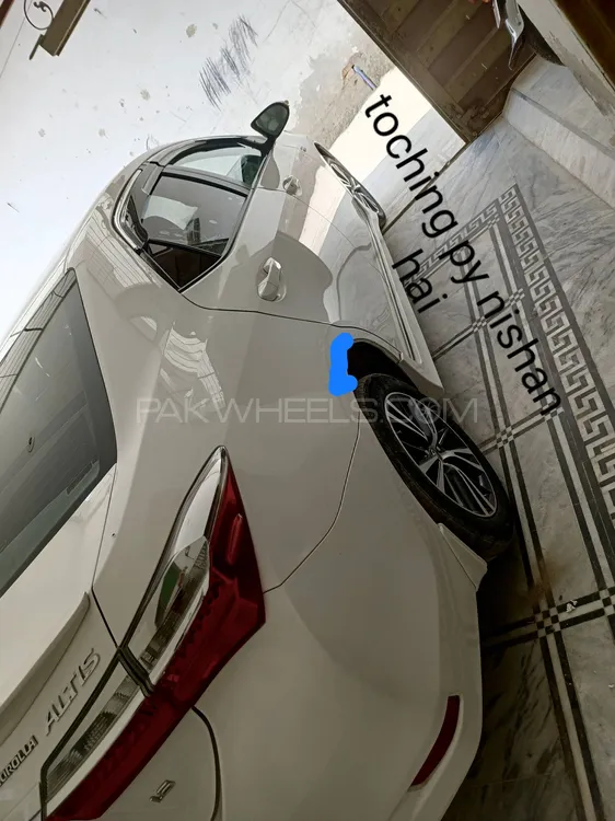 Toyota Corolla 2018 for Sale in Lahore Image-1