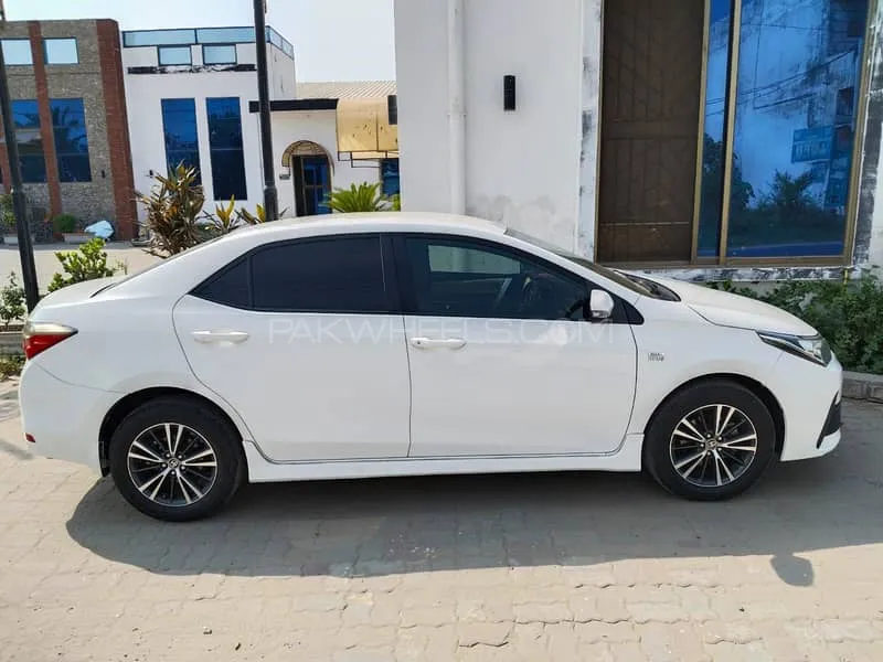Toyota Corolla 2020 for Sale in Gujrat Image-1
